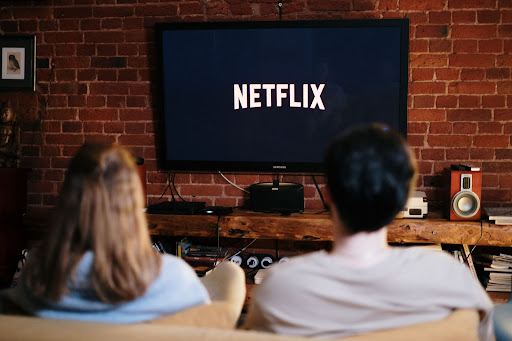 Personalization of the Algorithm on Netflix and Hurdles of Privacy