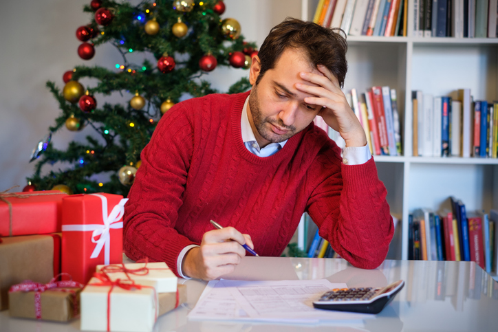 How to Manage Financial Stress During Holidays